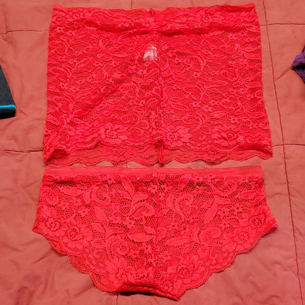 Lace came and undie